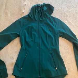 Lululemon lightweight jacket for running